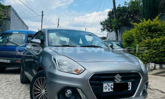 Mua Đã sử dụng Suzuki CIAZ Xe ô tô Mua Đã sử dụng Suzuki CIAZ Xe ô tô
