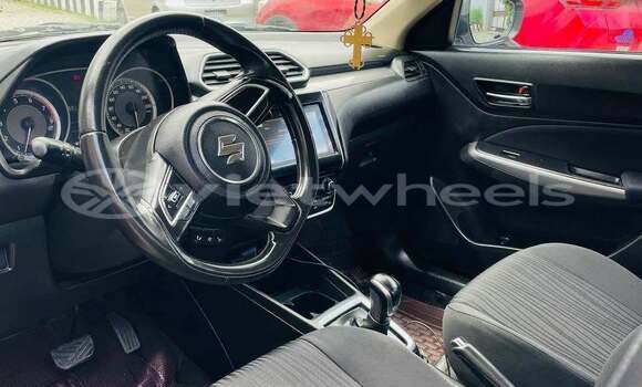 Mua Đã sử dụng Suzuki CIAZ Xe ô tô Mua Đã sử dụng Suzuki CIAZ Xe ô tô