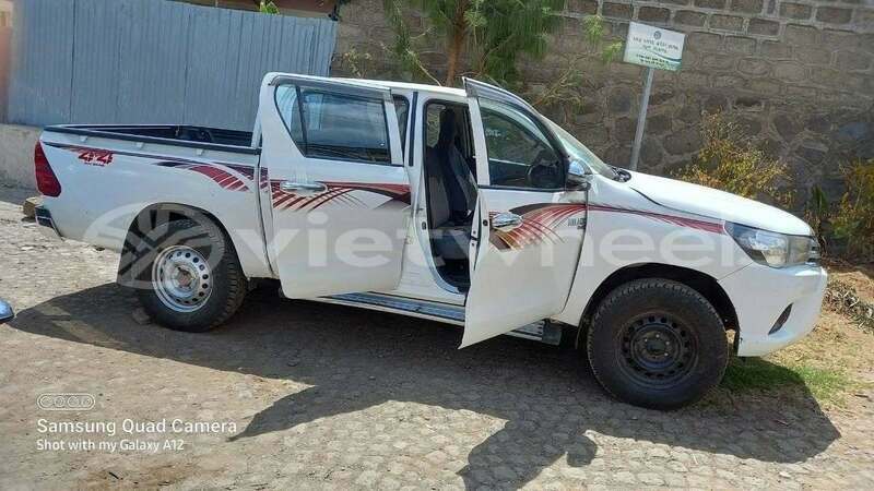 Big with watermark toyota hilux none cao bang 48219