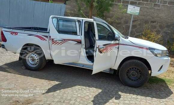 Mua Đã sử dụng Toyota HiLux Xe ô tô Mua Đã sử dụng Toyota HiLux Xe ô tô