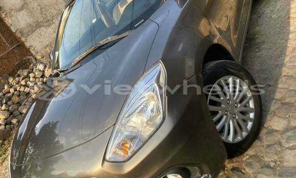 Mua Đã sử dụng Suzuki CIAZ Xe ô tô Mua Đã sử dụng Suzuki CIAZ Xe ô tô