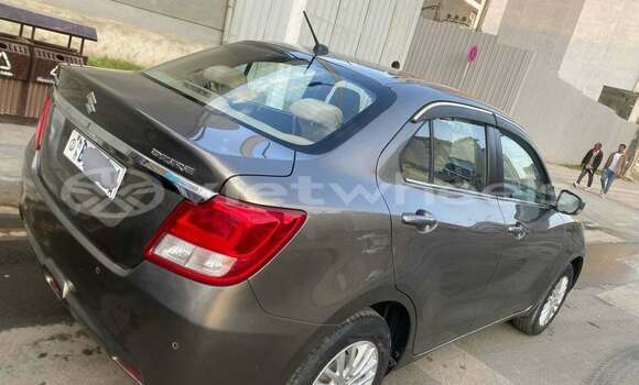 Mua Đã sử dụng Suzuki CIAZ Xe ô tô Mua Đã sử dụng Suzuki CIAZ Xe ô tô