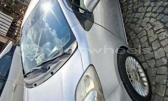 Mua Đã sử dụng Toyota Yaris Xe ô tô Mua Đã sử dụng Toyota Yaris Xe ô tô