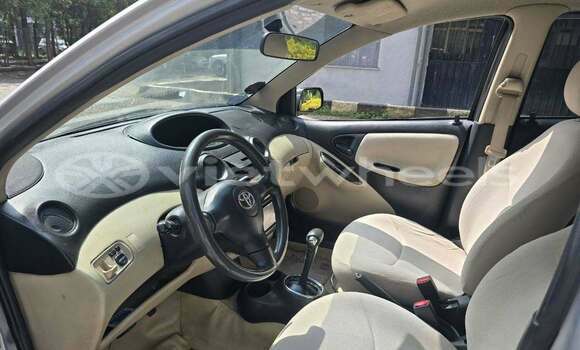 Mua Đã sử dụng Toyota Vitz Xe ô tô Mua Đã sử dụng Toyota Vitz Xe ô tô