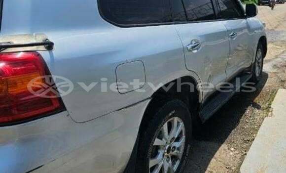 Mua Đã sử dụng Toyota Land Cruiser Xe ô tô Mua Đã sử dụng Toyota Land Cruiser Xe ô tô