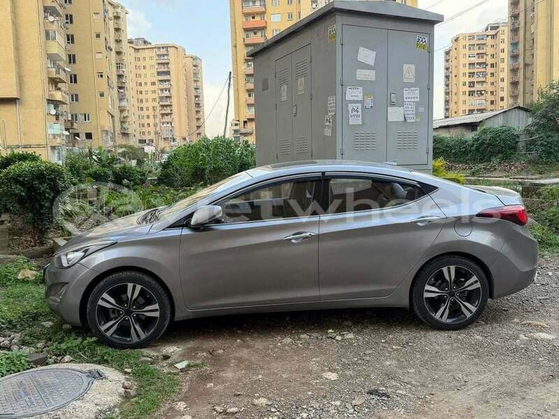Big with watermark hyundai avante hanoi hue 48253