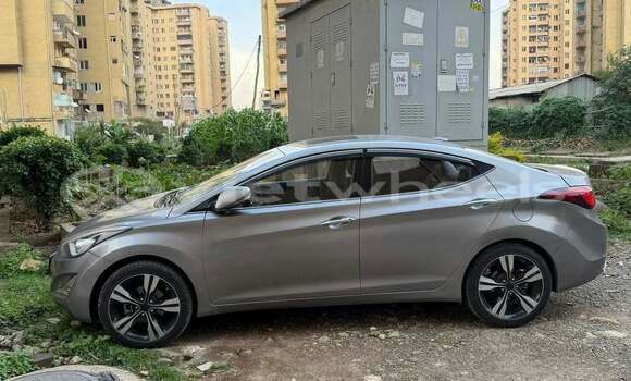 Mua Đã sử dụng Hyundai AVANTE Xe ô tô Mua Đã sử dụng Hyundai AVANTE Xe ô tô