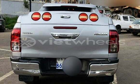 Mua Đã sử dụng Toyota HiLux Xe ô tô Mua Đã sử dụng Toyota HiLux Xe ô tô