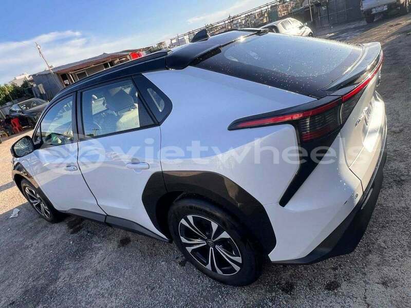 Big with watermark toyota brevis none bac ninh 48256