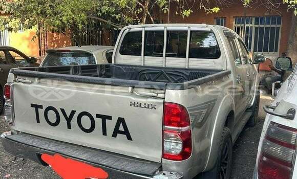 Mua Đã sử dụng Toyota HiLux Xe ô tô Mua Đã sử dụng Toyota HiLux Xe ô tô