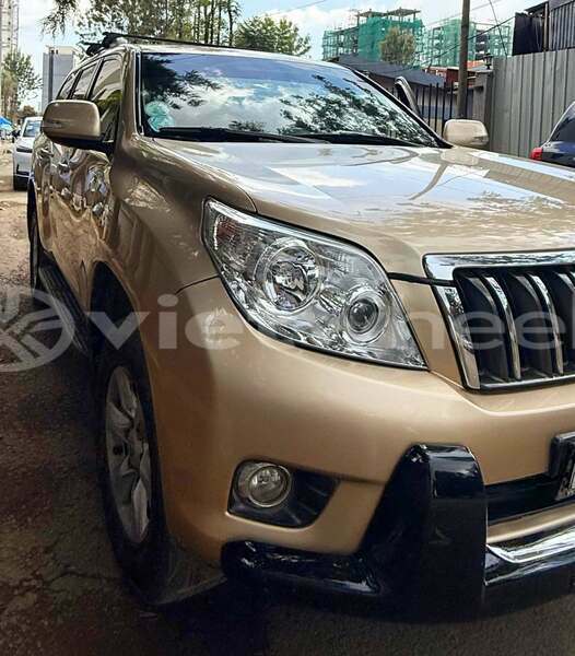 Big with watermark toyota prado hanoi can tho 48259