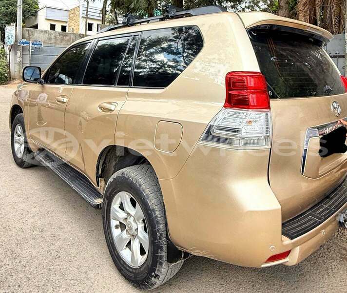 Big with watermark toyota prado hanoi can tho 48259