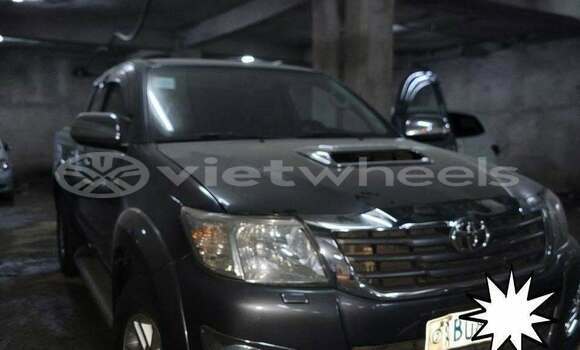 Mua Đã sử dụng Toyota HiLux Xe ô tô Mua Đã sử dụng Toyota HiLux Xe ô tô