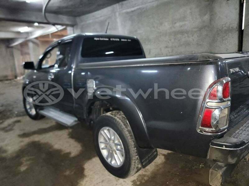 Big with watermark toyota hilux none cao bang 48260