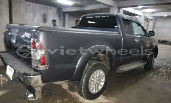 Mua Đã sử dụng Toyota HiLux Xe ô tô Mua Đã sử dụng Toyota HiLux Xe ô tô