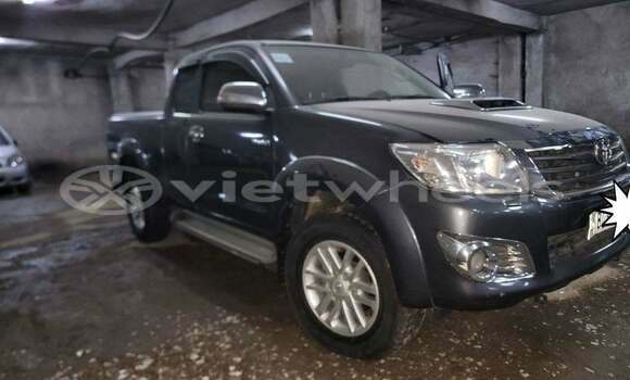 Mua Đã sử dụng Toyota HiLux Xe ô tô Mua Đã sử dụng Toyota HiLux Xe ô tô
