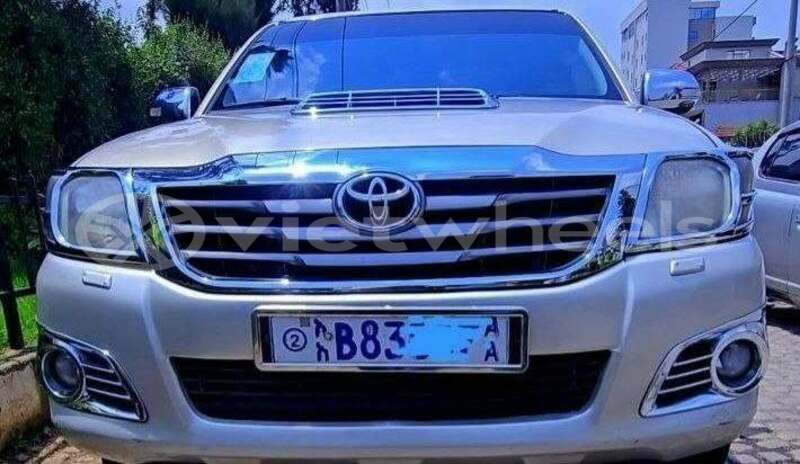 Big with watermark toyota hilux none cao bang 48262