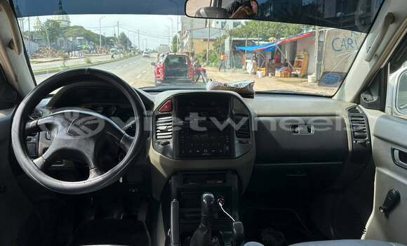 Mua Đã sử dụng Mitsubishi Pajero Xe ô tô Mua Đã sử dụng Mitsubishi Pajero Xe ô tô