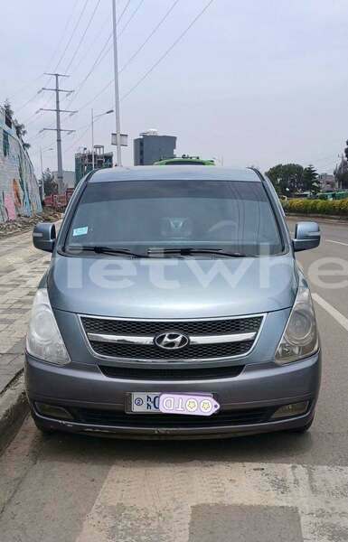 Big with watermark hyundai starex hanoi can tho 48269