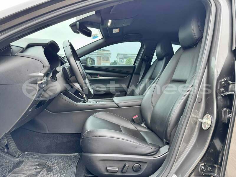 Big with watermark mazda 3 none cao bang 48296