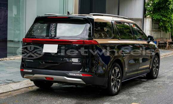 Buy Used KIA Carnival Car Buy Used KIA Carnival Car