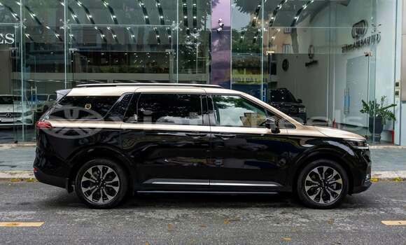 Buy Used KIA Carnival Car Buy Used KIA Carnival Car