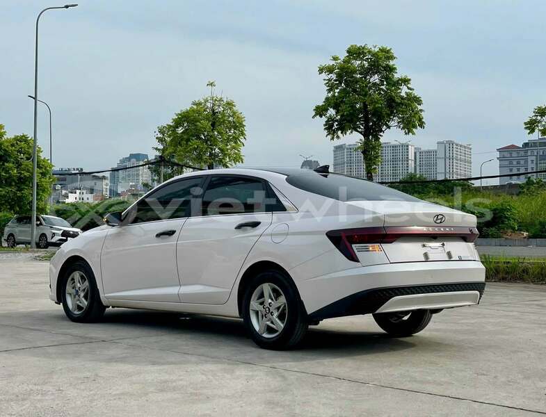 Big with watermark hyundai accent hanoi gia lai 48336