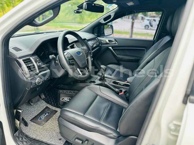 Big with watermark ford everest none cao bang 48373