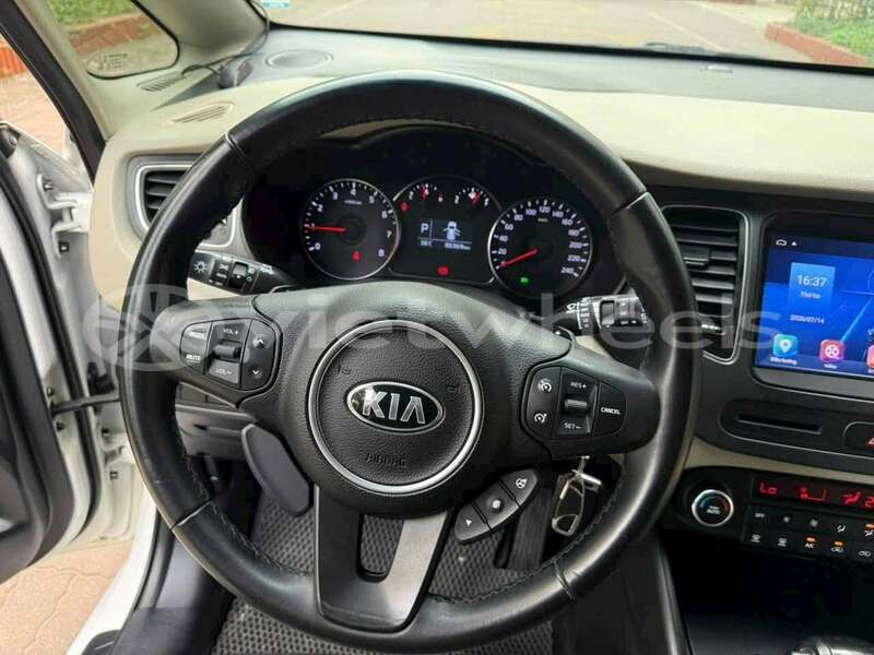 Big with watermark kia rondo none bac ninh 48386