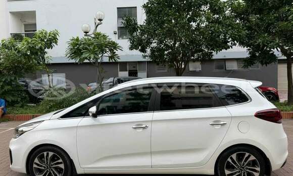 Mua Đã sử dụng KIA Rondo Xe ô tô Mua Đã sử dụng KIA Rondo Xe ô tô