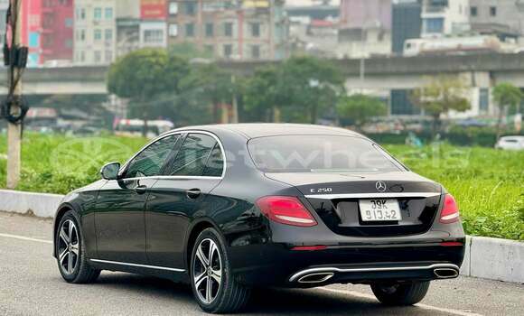 Mua Đã sử dụng Mercedes-benz E-class Xe ô tô Mua Đã sử dụng Mercedes-benz E-class Xe ô tô