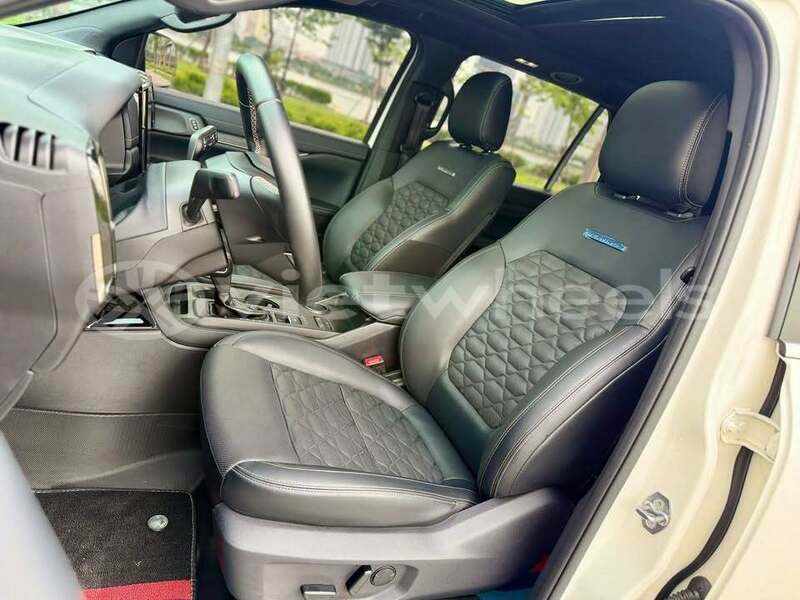 Big with watermark ford everest hanoi can tho 48429