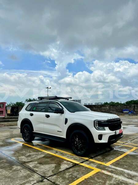 Big with watermark ford everest none cao bang 48493