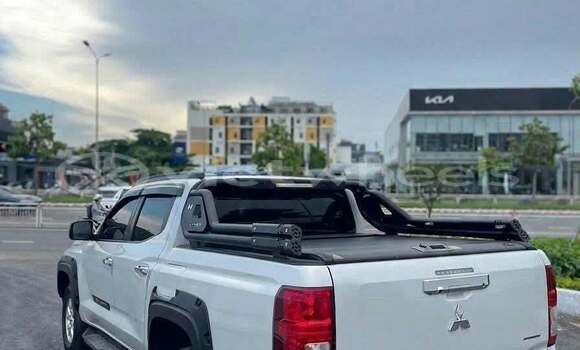 Buy Used Mitsubishi Triton Car Buy Used Mitsubishi Triton Car