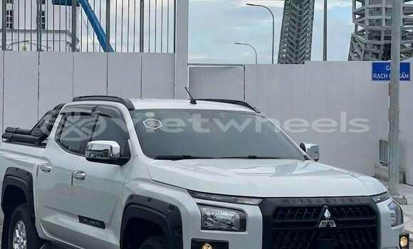 Buy Used Mitsubishi Triton Car Buy Used Mitsubishi Triton Car