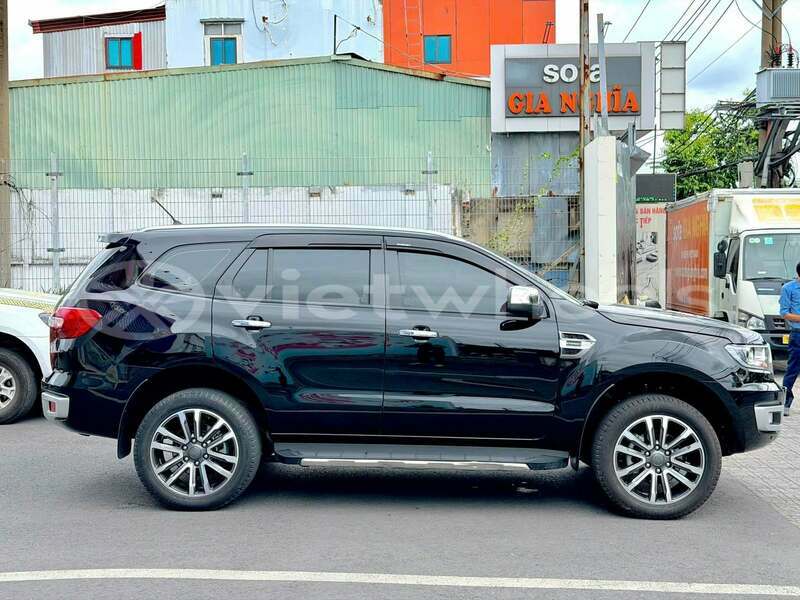 Big with watermark ford everest none bac ninh 48495