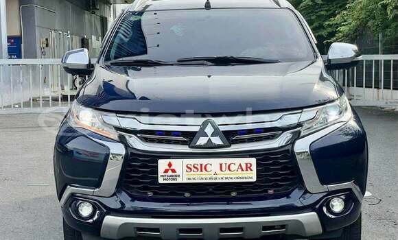 Buy Used Mitsubishi PAJERO Car Buy Used Mitsubishi PAJERO Car
