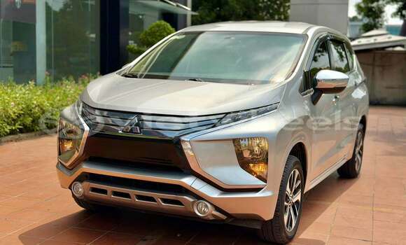 Buy Used Mitsubishi Xpander Car Buy Used Mitsubishi Xpander Car