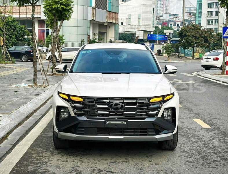 Big with watermark hyundai tucson none bac ninh 48531