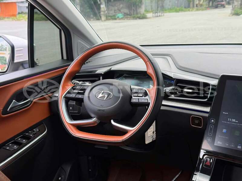 Big with watermark hyundai custin ca mau ca mau 48569