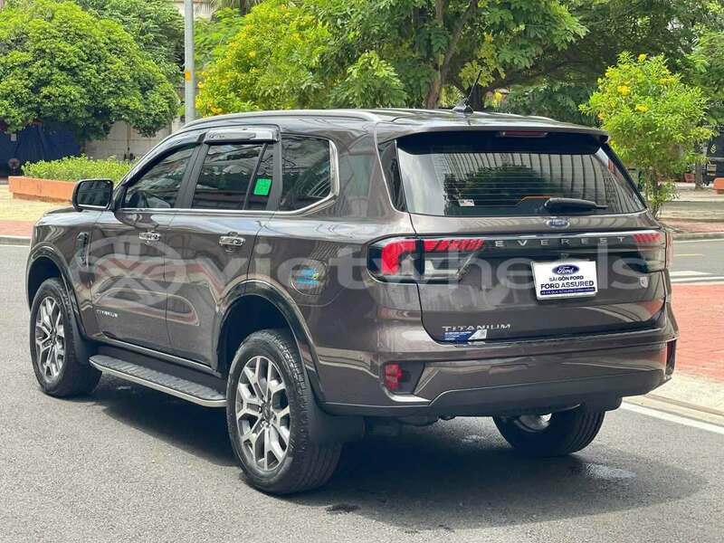 Big with watermark ford everest none cao bang 48589