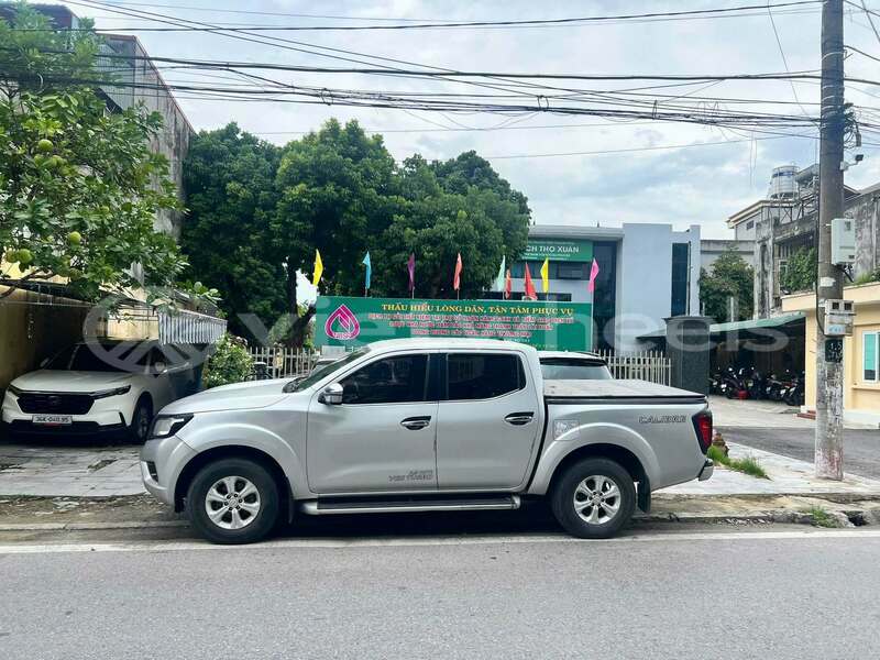 Big with watermark nissan navara hanoi hue 48620