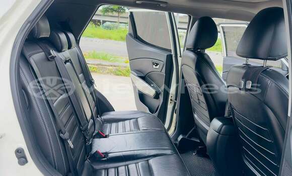 Mua Đã sử dụng Ssanyong Tivoli Xe ô tô Mua Đã sử dụng Ssanyong Tivoli Xe ô tô