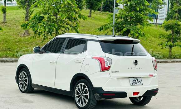 Mua Đã sử dụng Ssanyong Tivoli Xe ô tô Mua Đã sử dụng Ssanyong Tivoli Xe ô tô