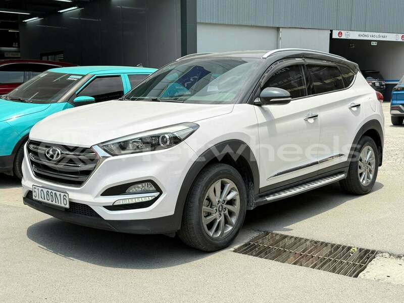 Big with watermark hyundai tucson hanoi hue 48635