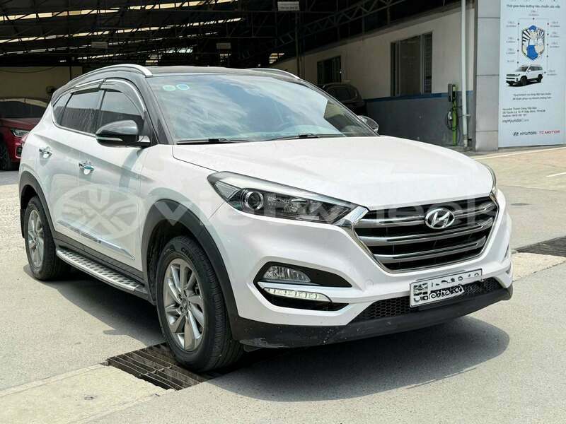 Big with watermark hyundai tucson hanoi hue 48635