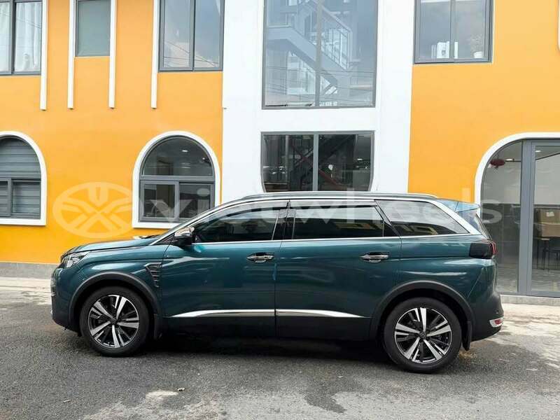Big with watermark peugeot 5008 hanoi can tho 48649