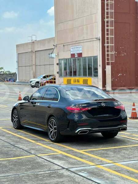 Big with watermark mercedes benz c class hanoi gia lai 48654