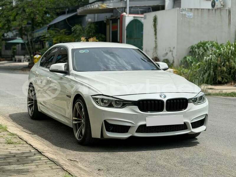 Big with watermark bmw 320i hanoi hue 48658