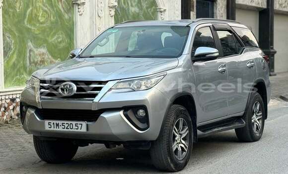 Buy Used Toyota Fortuner Car Buy Used Toyota Fortuner Car